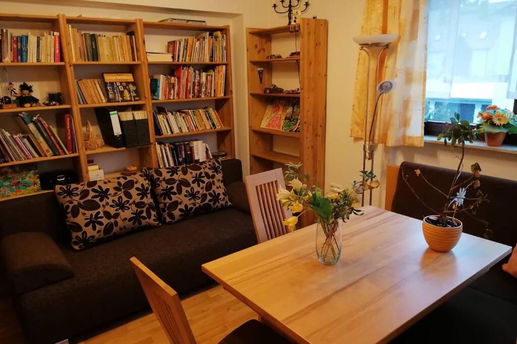 Beste Lage Im Zentrum Und Am Hofgarten 150Qm Mit Klima, 2Xbalkon, Aufzug, Familienfreundlich Bayreuth Ngoại thất bức ảnh